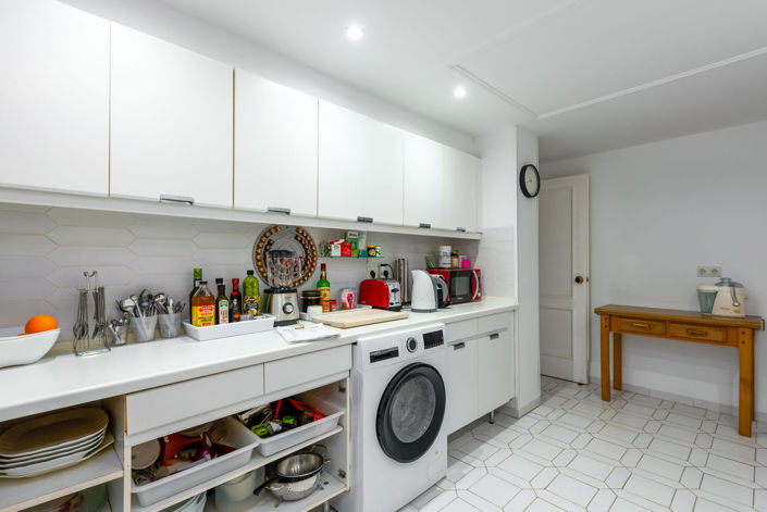 Image No.10-3 Bed Apartment for sale