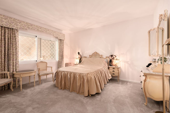 Image No.14-3 Bed Apartment for sale