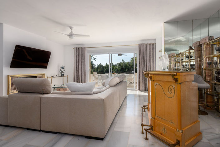 Image No.9-3 Bed Apartment for sale