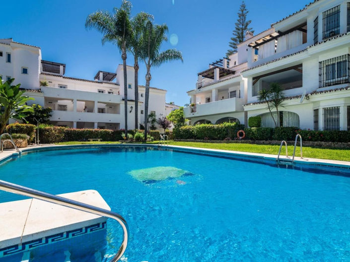 Image No.1-Penthouse de 2 chambres à vendre à Nueva Andalucia