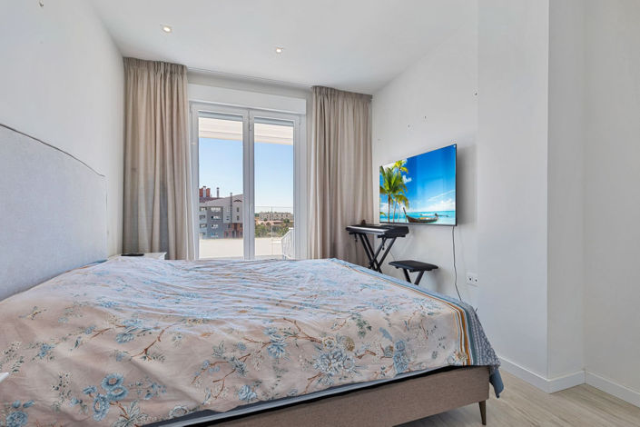 Image No.7-3 Bed Apartment for sale