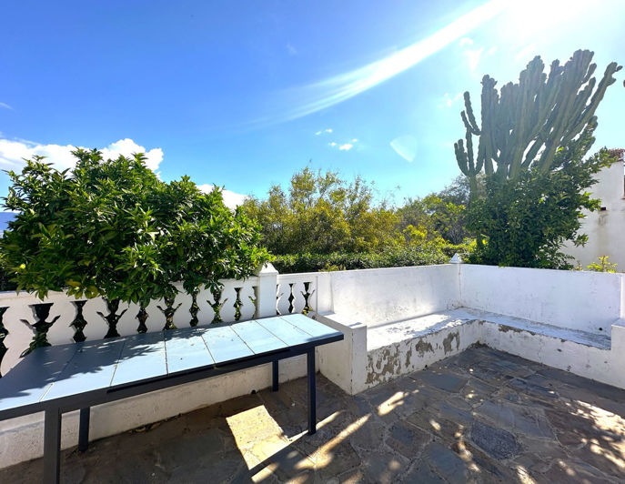 Image No.4-3 Bed Townhouse for sale