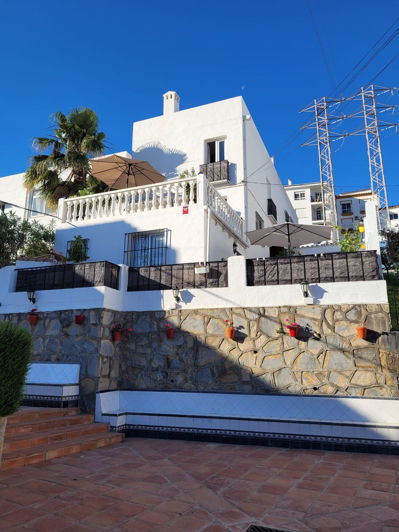 Image No.2-3 Bed Townhouse for sale