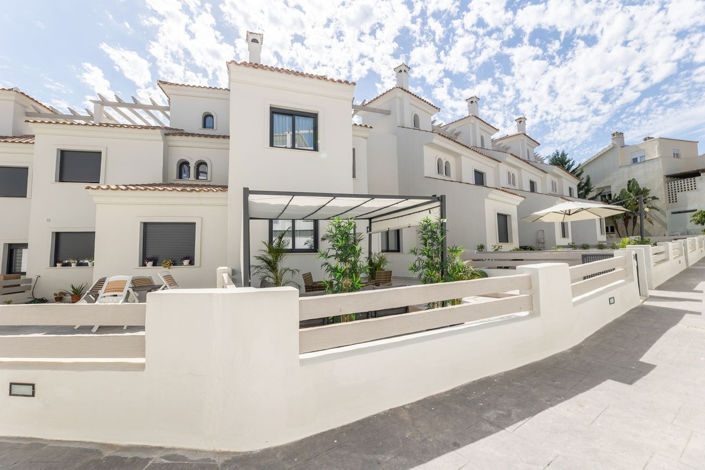 Image No.1-Maison de ville de 3 chambres à vendre à Estepona