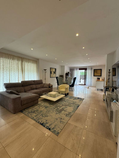 Image No.5-5 Bed Villa for sale