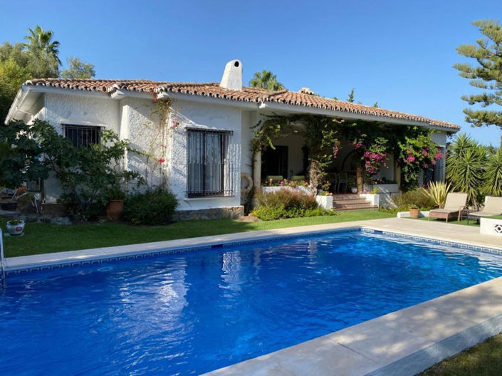 Image No.1-4 Bed Villa for sale