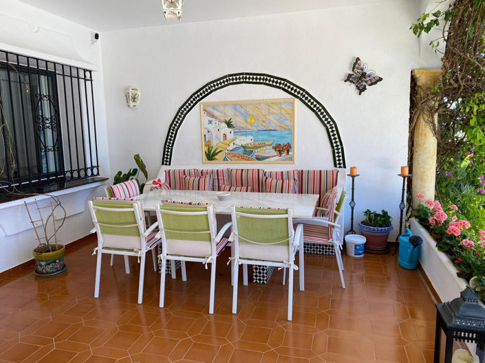 Image No.5-Villa de 4 chambres à vendre à El Paraiso