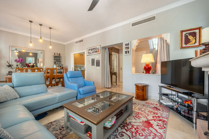 Image No.6-3 Bed Townhouse for sale