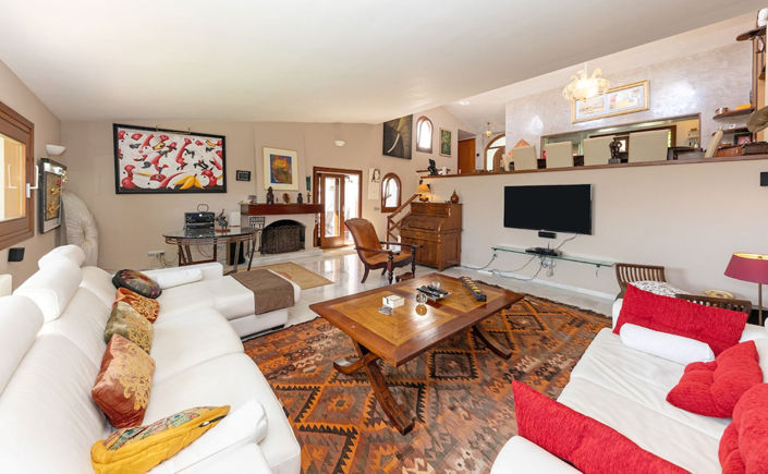 Image No.3-6 Bed Villa for sale