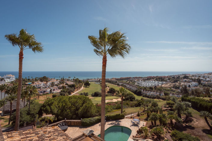 Image No.3-Villa de 5 chambres à vendre à La Duquesa