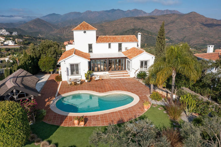 Image No.1-5 Bed Villa for sale