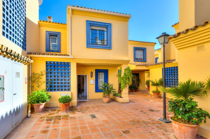 Image No.1-3 Bed Townhouse for sale