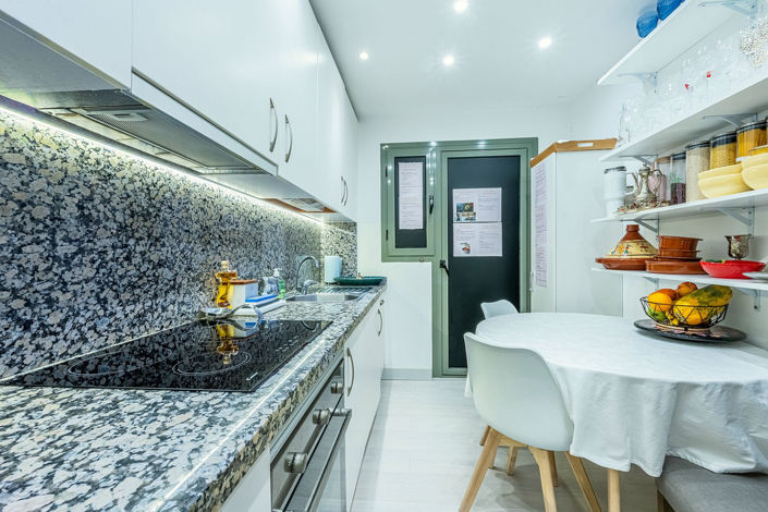 Image No.11-2 Bed Apartment for sale