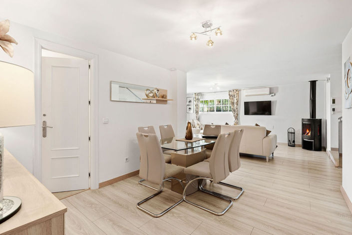 Image No.7-4 Bed Villa for sale