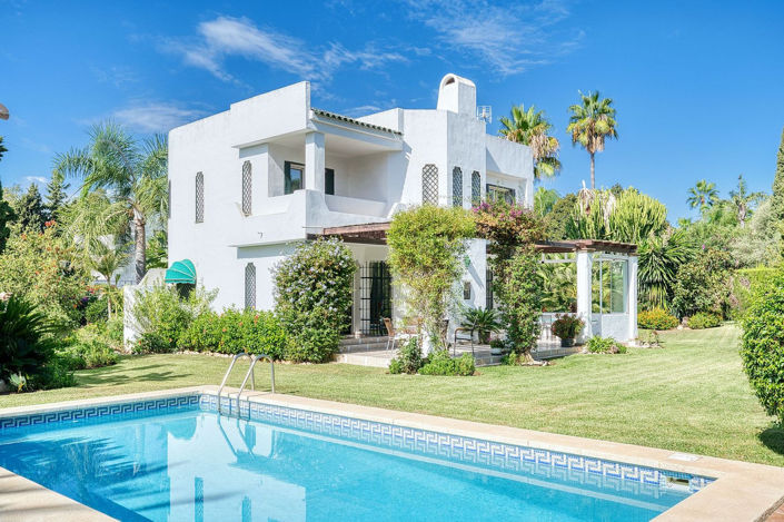 Image No.1-4 Bed Villa for sale