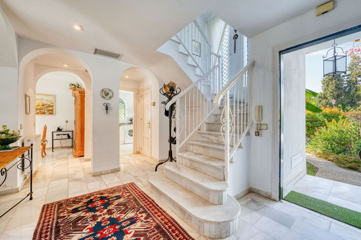 Image No.7-4 Bed Villa for sale