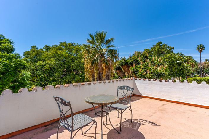 Image No.2-5 Bed Villa for sale