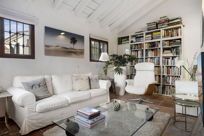 Image No.11-4 Bed Villa for sale