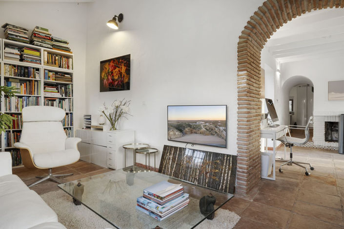 Image No.12-4 Bed Villa for sale