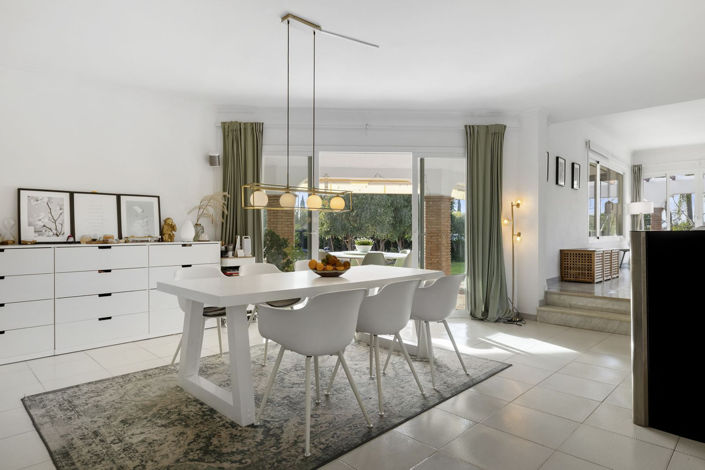 Image No.14-4 Bed Villa for sale