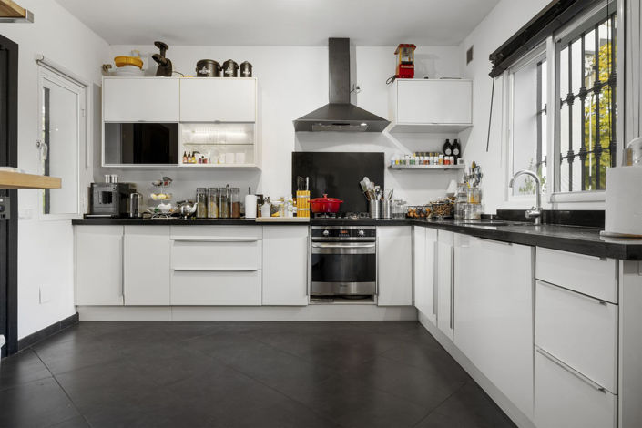 Image No.15-4 Bed Villa for sale