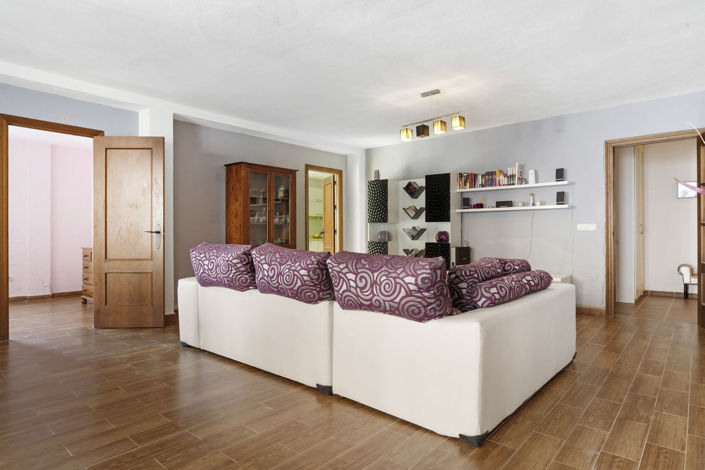 Image No.5-Villa de 6 chambres à vendre à Estepona