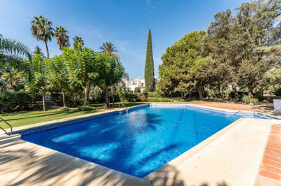 3yhnqzjx1hv35-53608d01401493ba18e370483616056