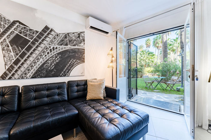 Image No.6-2 Bed Townhouse for sale