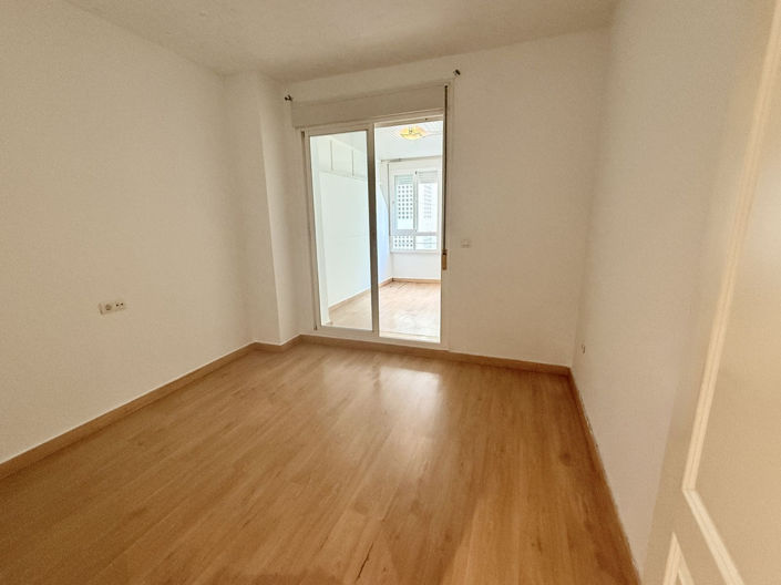 Image No.12-3 Bed Apartment for sale