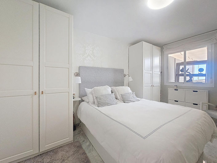 Image No.21-3 Bed Penthouse for sale