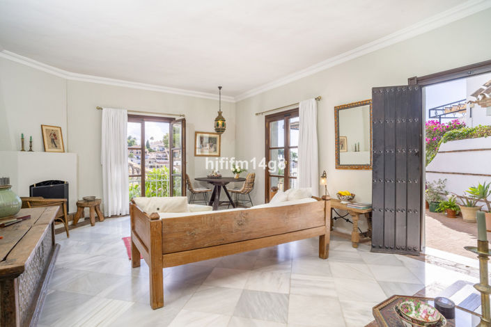 Image No.6-3 Bed Townhouse for sale