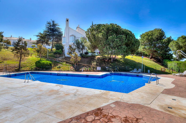 Image No.1-Maison de ville de 5 chambres à vendre à Calahonda