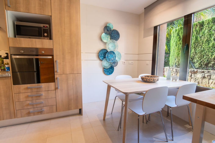 Image No.7-3 Bed Townhouse for sale