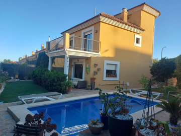 qb3ym0okbwb1-7980e48d732b6fc85c14b43b94d2aa54