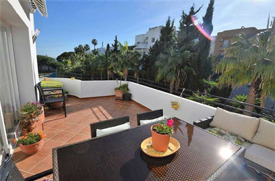Appartement de 2 chambres à vendre à Estepona