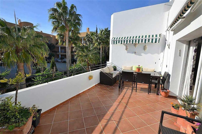 Image No.3-Appartement de 2 chambres à vendre à Estepona