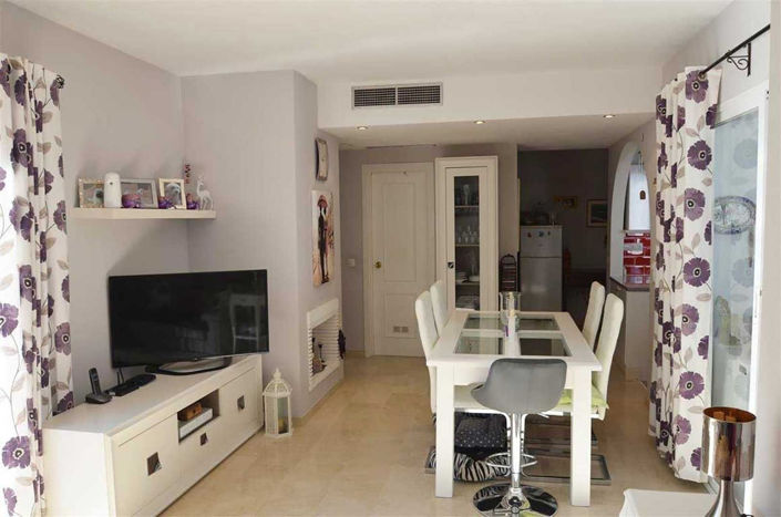 Image No.8-Appartement de 2 chambres à vendre à Estepona