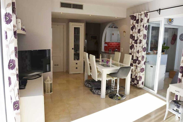 Image No.9-Appartement de 2 chambres à vendre à Estepona