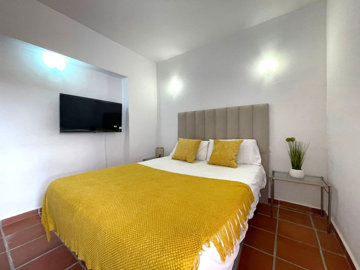 t717843yt9c10-bb915d1cb19341576dcdc994b81ab9c