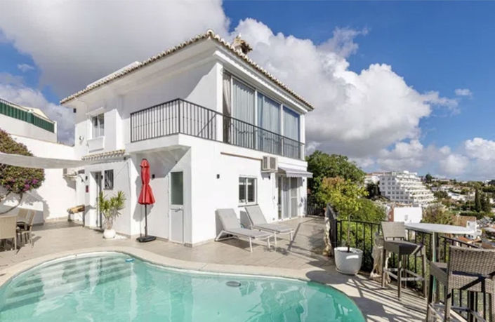 Image No.1-3 Bed Villa for sale