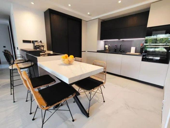 Image No.9-3 Bed Apartment for sale