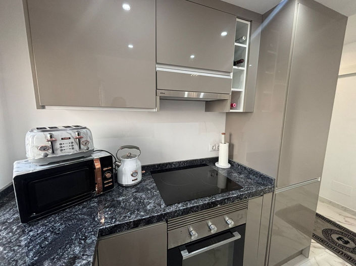 Image No.10-1 Bed Apartment for sale