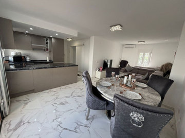 vfsb5ce8jtq5-3595ad71cbd87be6c3643a4285ef4791