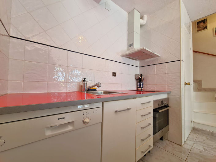 Image No.10-2 Bed Townhouse for sale