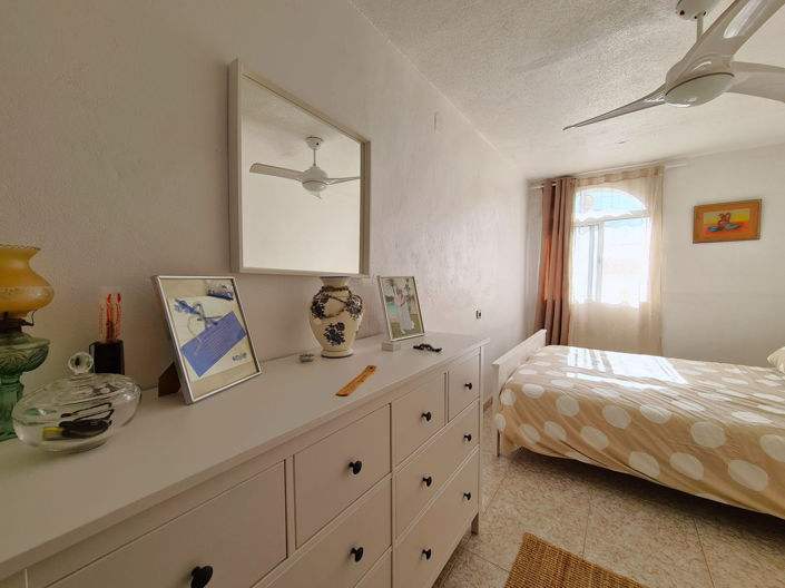 Image No.12-2 Bed Townhouse for sale