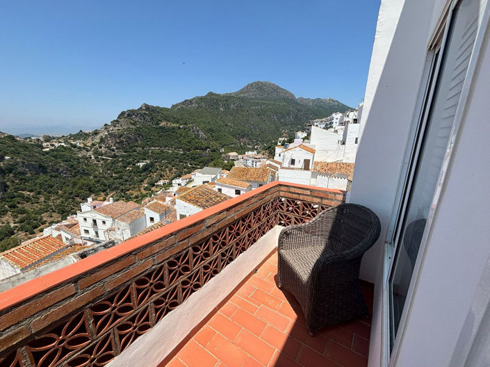 Image No.4-2 Bed Townhouse for sale