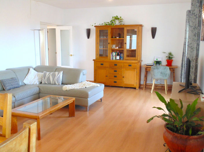 Image No.9-5 Bed Villa for sale