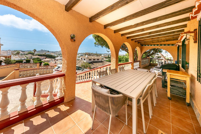 Image No.4-4 Bed Villa for sale