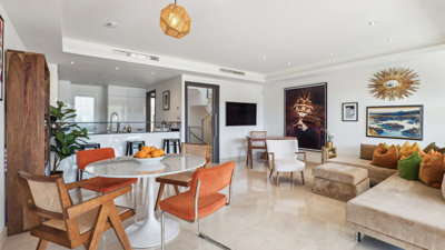 55ujmaagx94-c23c0f86247804fa50226aecd8b0b2c8