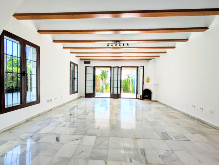 Image No.6-3 Bed Townhouse for sale